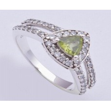 925 Sterling Silver Ring, Peridot Gemstone, shape-Trillion, RI-0096